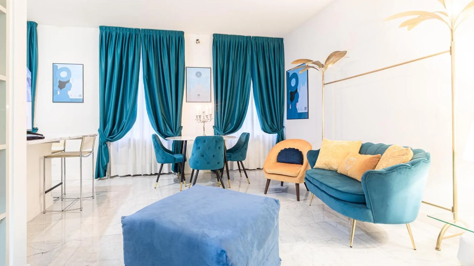 Monte Napoleone Split-Level Terrace Apartment - Top Collection Mailand