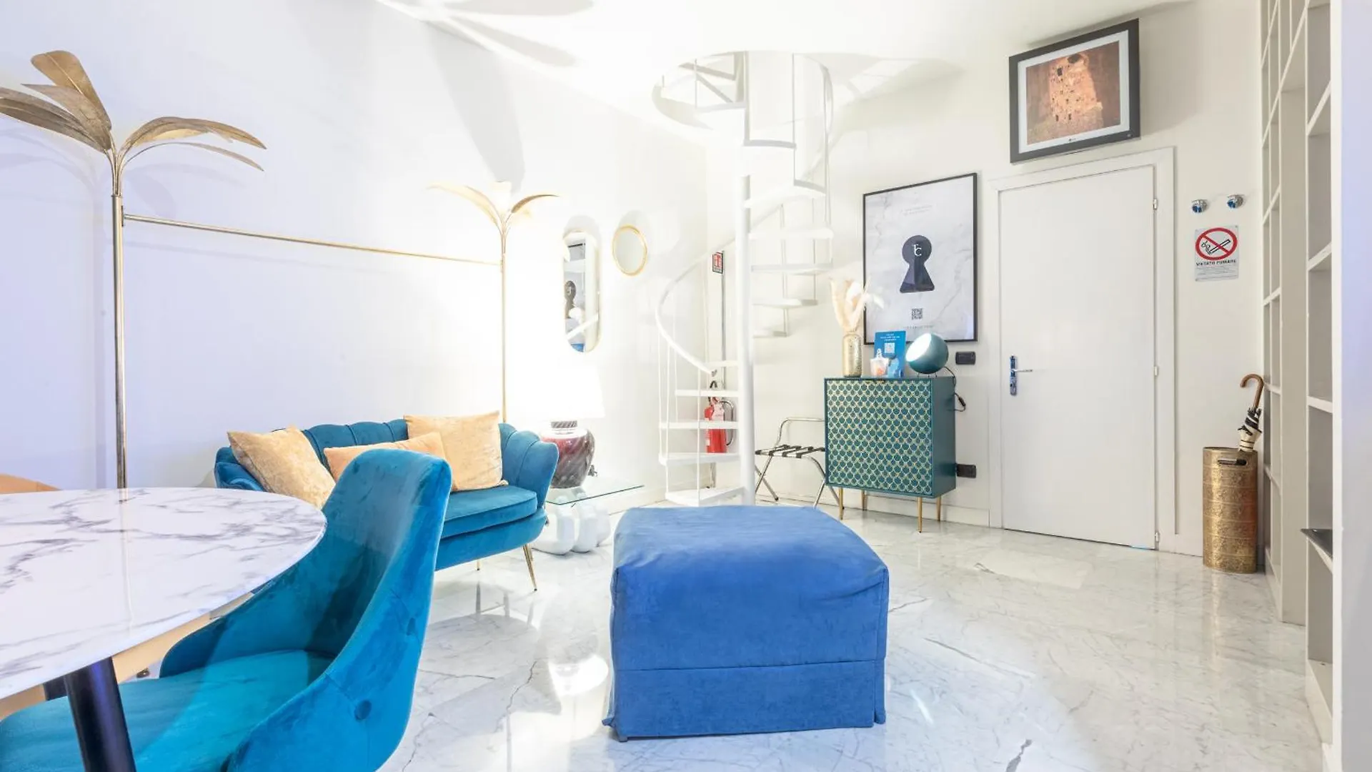 Monte Napoleone Split-Level Terrace Apartment - Top Collection Milan 0*,  Italy