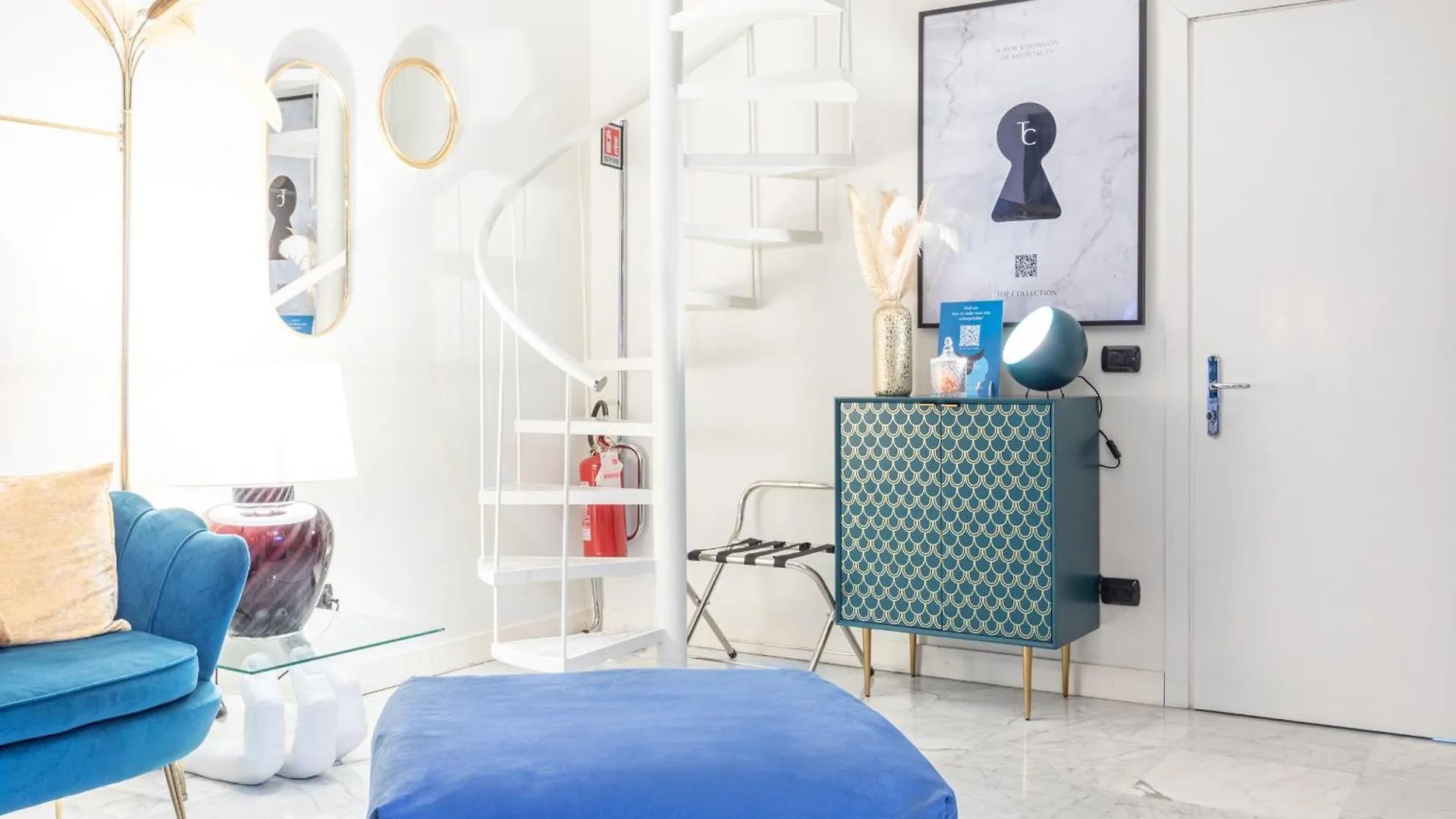 Monte Napoleone Split-Level Terrace Apartment - Top Collection Milan